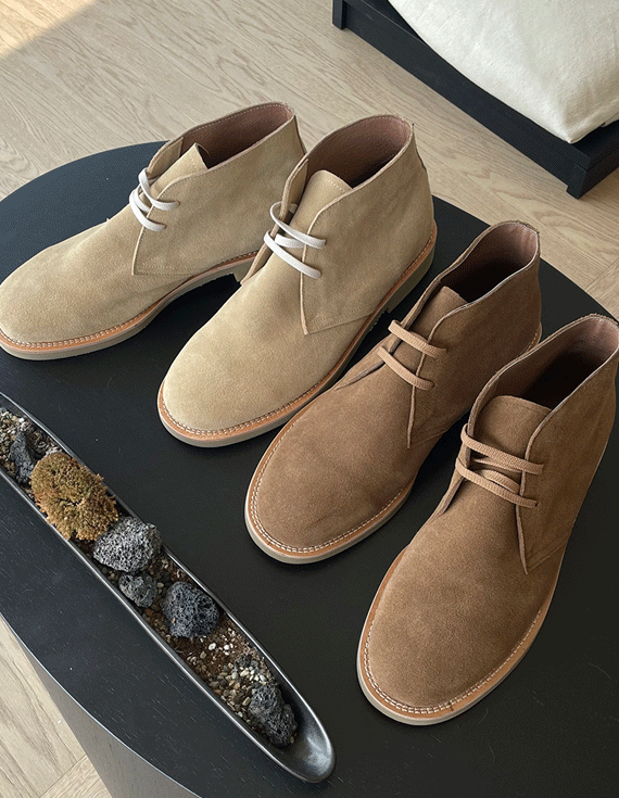 Classic Cowhide Suede Chucker Boots