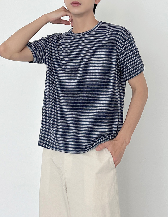 barcode easy texture cropped short sleeved T-shirt 31270
